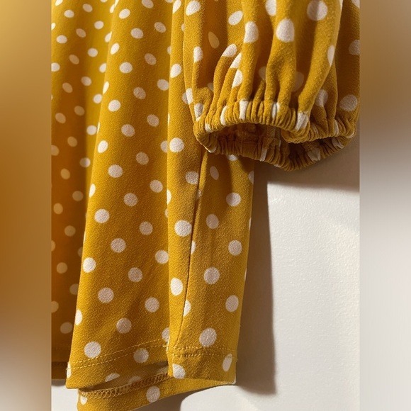 Adrianna Papell Yellow Polka-Dot 3/4 Sleeve Blouse Shirt Size Medium EUC - Picture 4 of 8